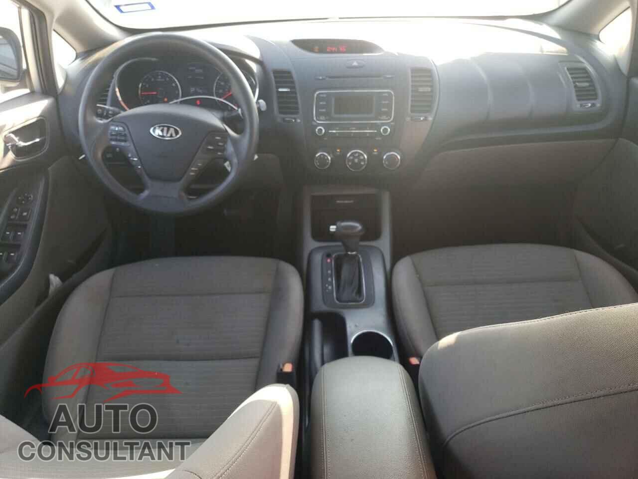 KIA FORTE 2015 - KNAFX4A67F5381497