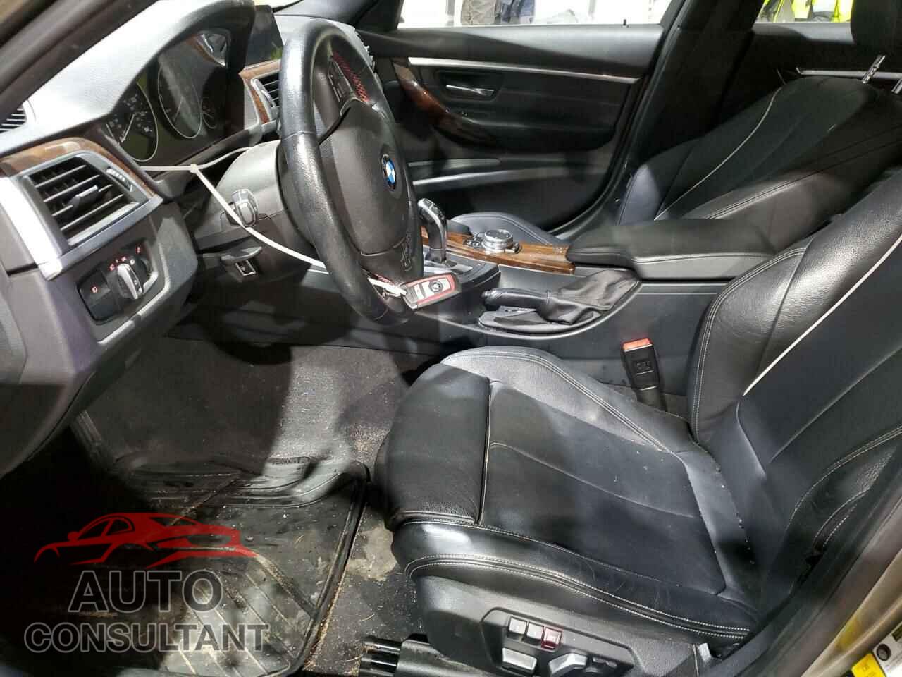 BMW 3 SERIES 2016 - WBA8E3G57GNU03863
