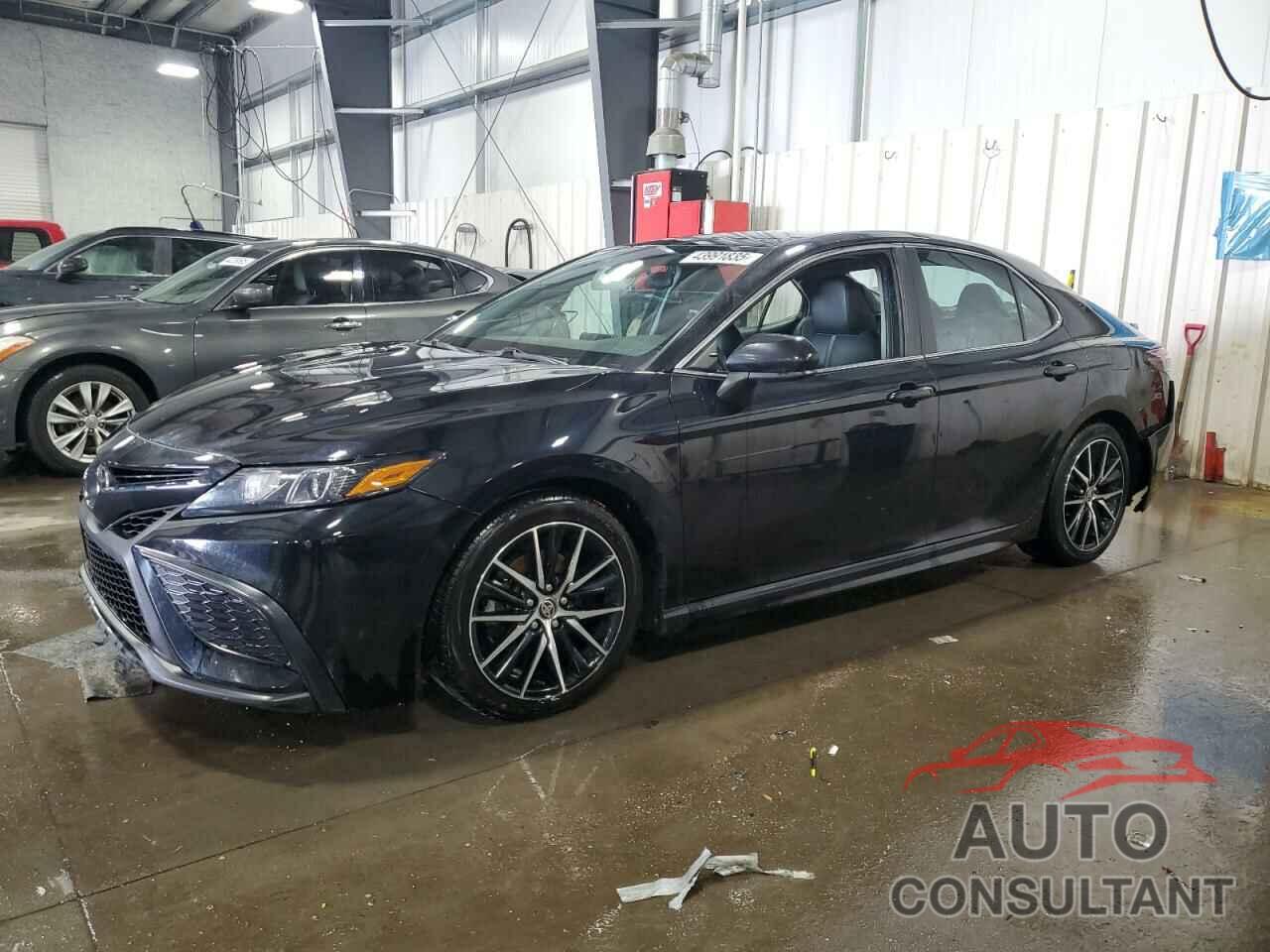 TOYOTA CAMRY 2021 - 4T1G11AKXMU465459