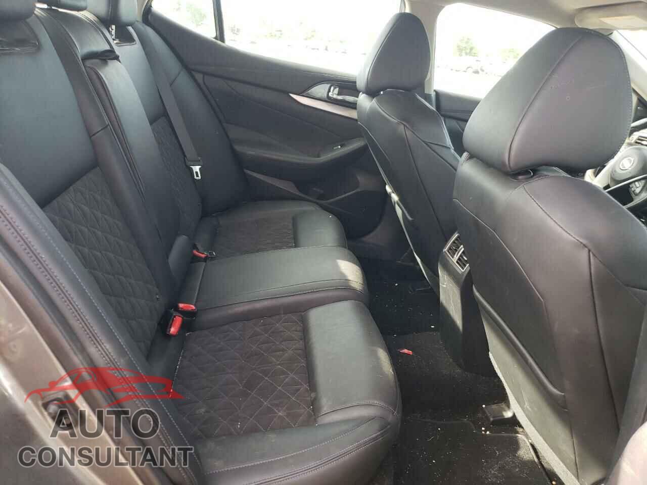 NISSAN MAXIMA 2017 - 1N4AA6AP1HC409785