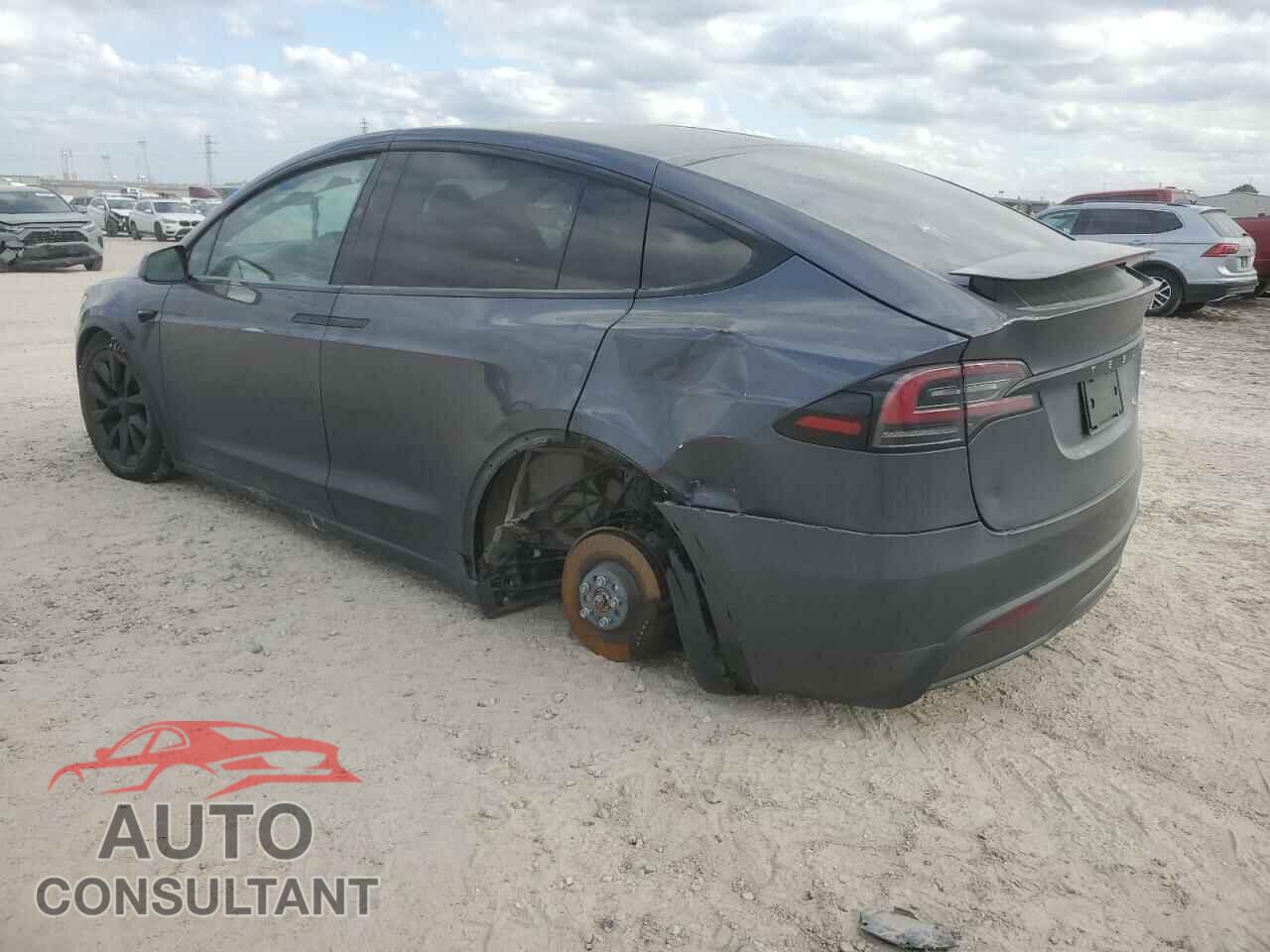 TESLA MODEL X 2023 - 7SAXCBE5XPF399262