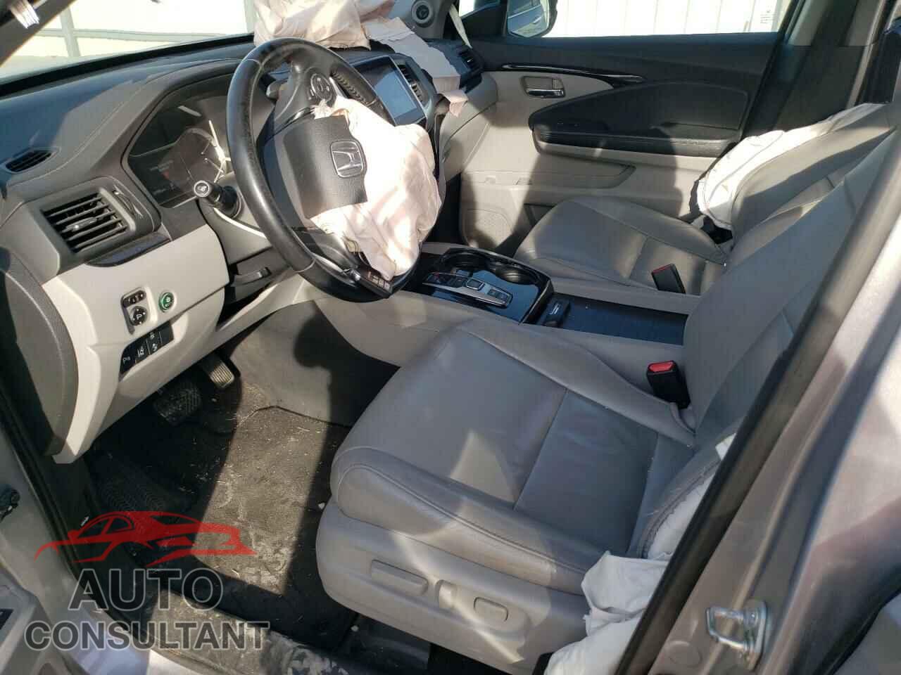HONDA PILOT 2016 - 5FNYF5H94GB045584