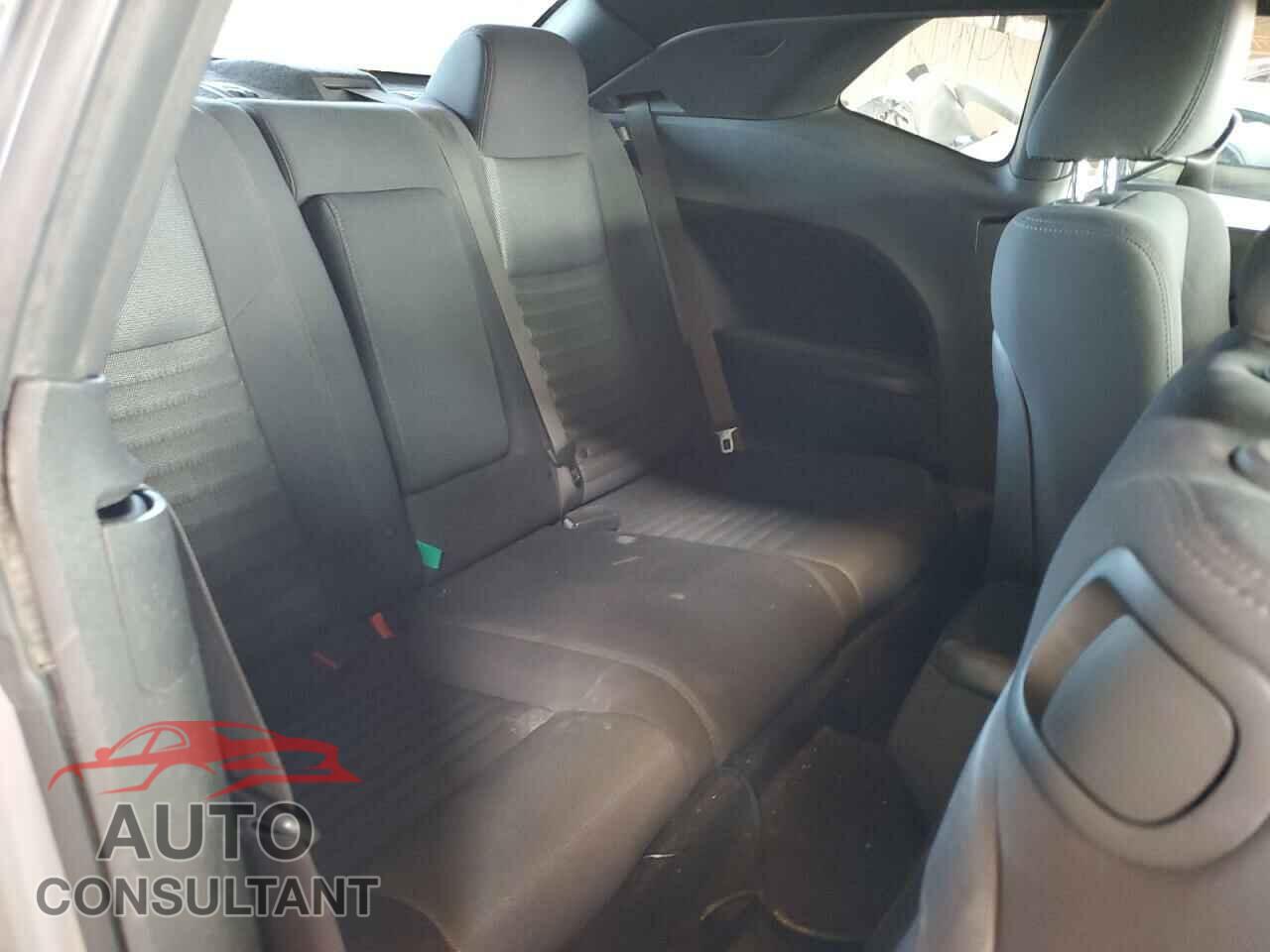 DODGE CHALLENGER 2014 - 2C3CDYAG6EH133221