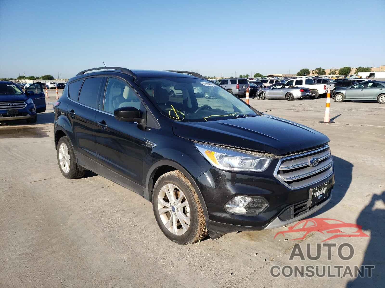 FORD ESCAPE 2018 - 1FMCU0GD7JUA73379