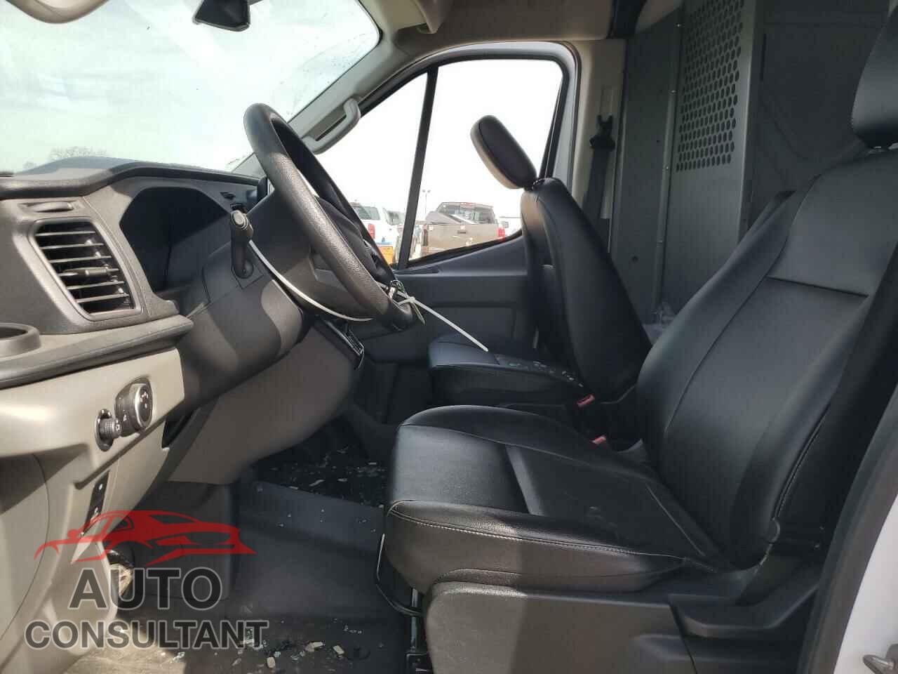 FORD TRANSIT 2023 - 1FTBR2C87PKA21874