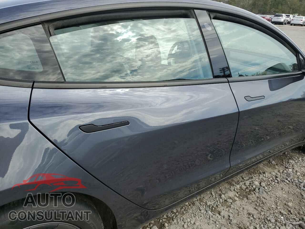 TESLA MODEL 3 2023 - 5YJ3E1EAXPF705745