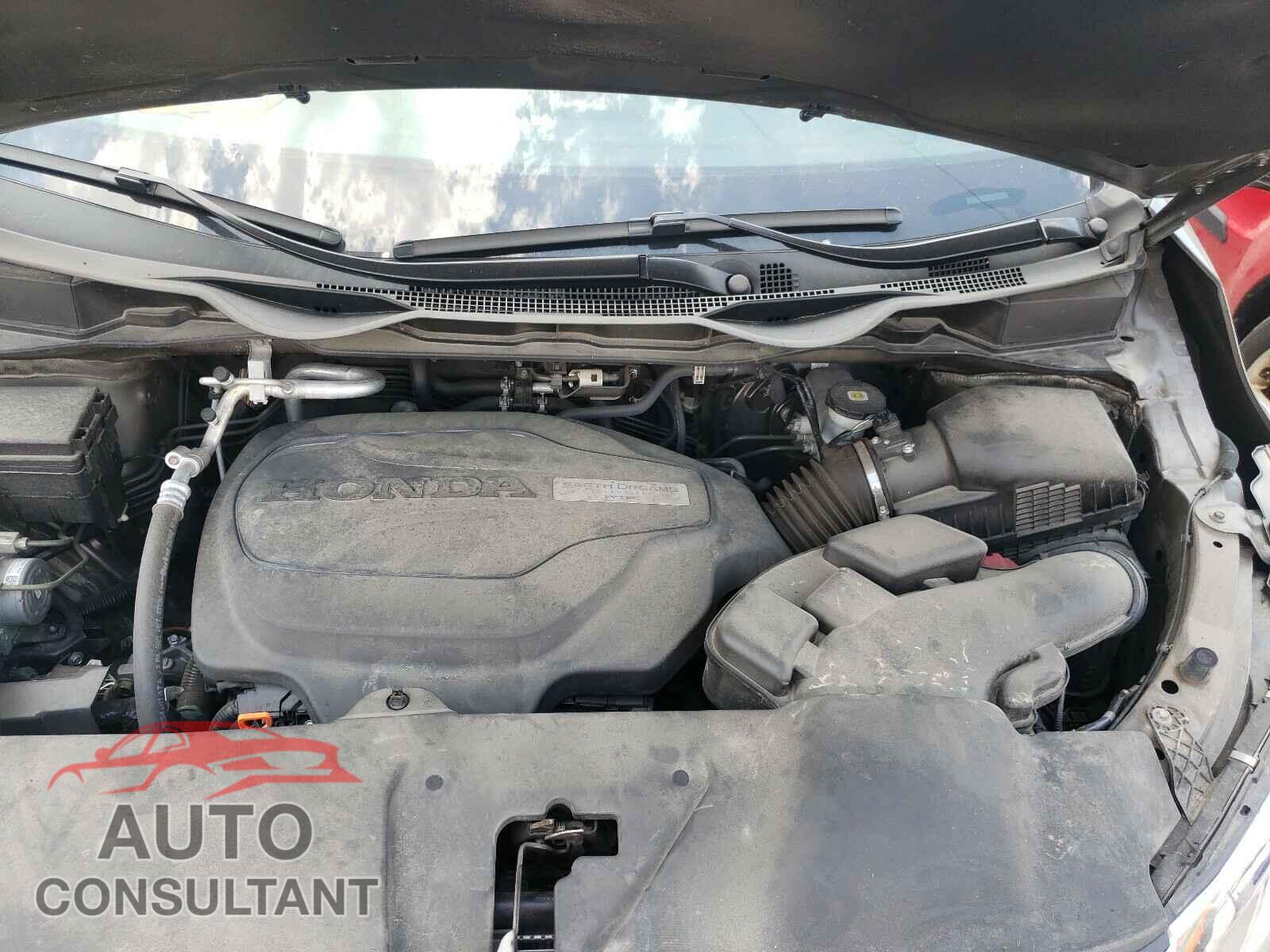 HONDA ODYSSEY 2018 - 5FNRL6H72JB009630