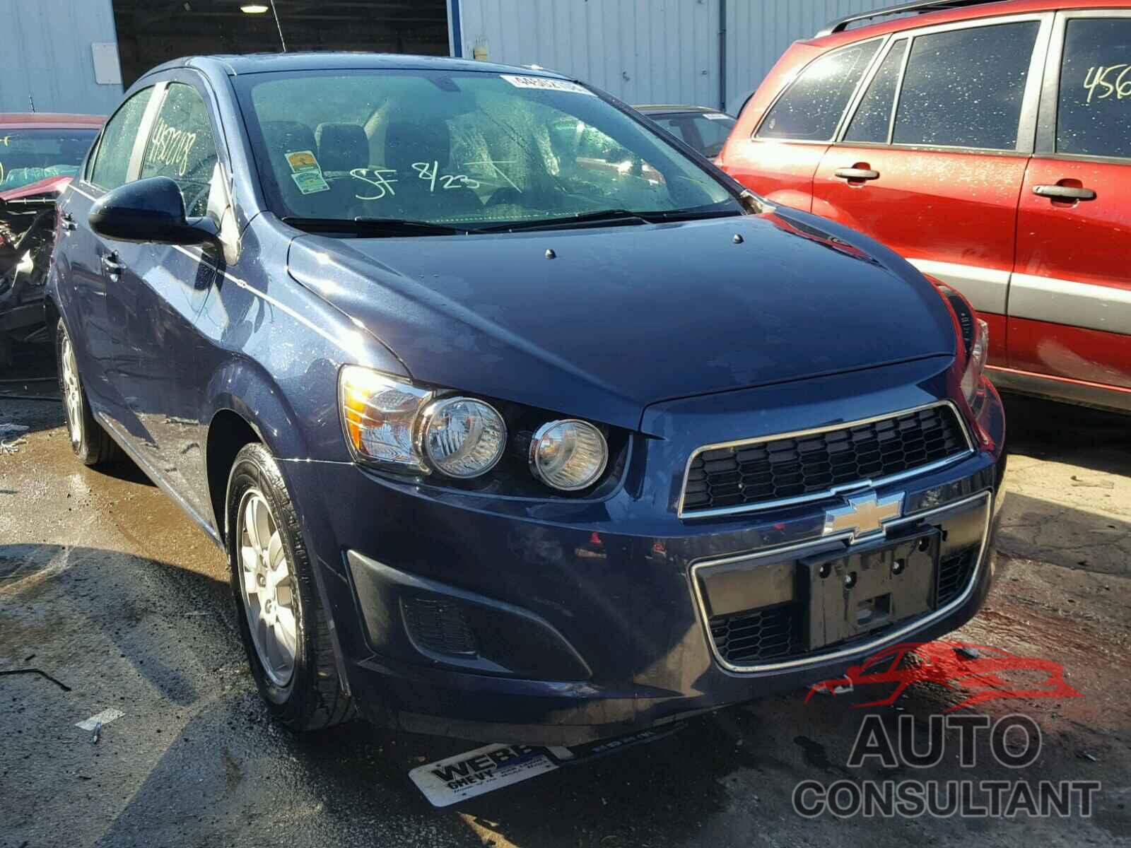 CHEVROLET SONIC 2015 - 1G1JC5SH9F4105156