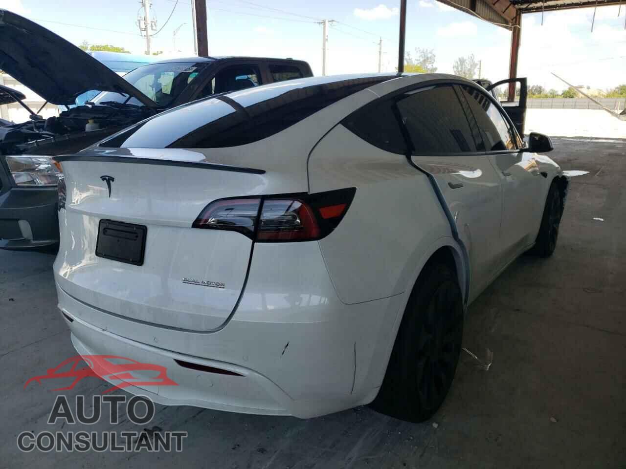TESLA MODEL Y 2021 - 5YJYGDEF3MF246227