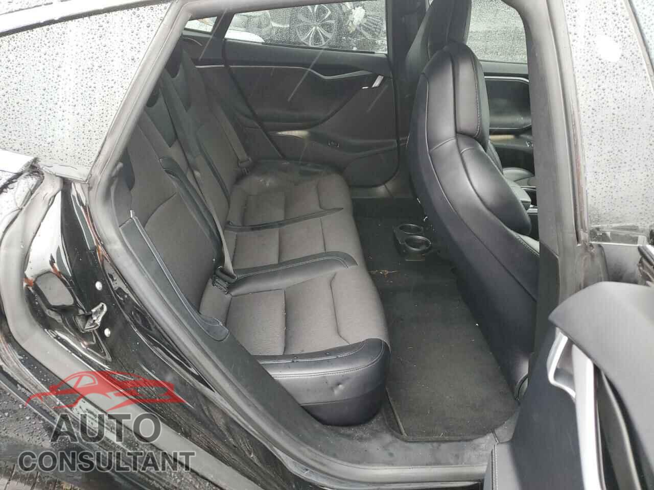 TESLA MODEL S 2018 - 5YJSA1E26JF261691