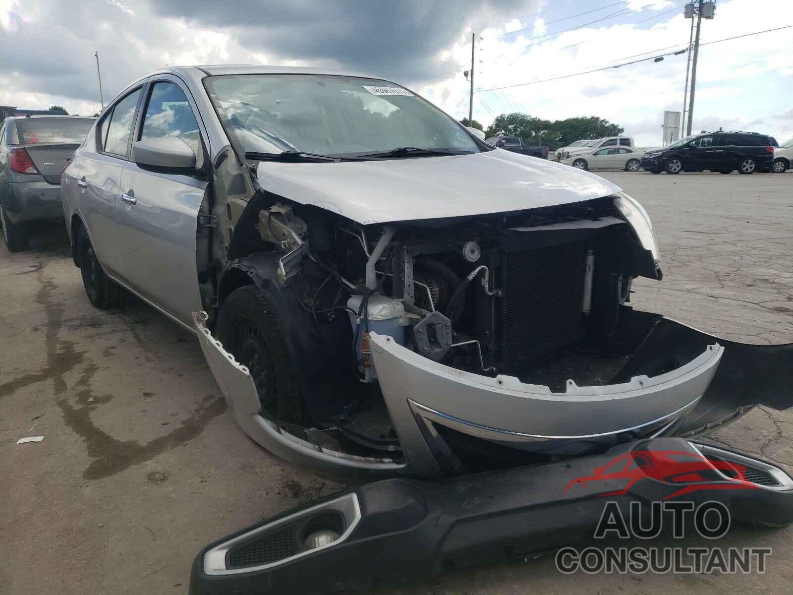 NISSAN VERSA 2017 - 3N1CN7AP8HL831976