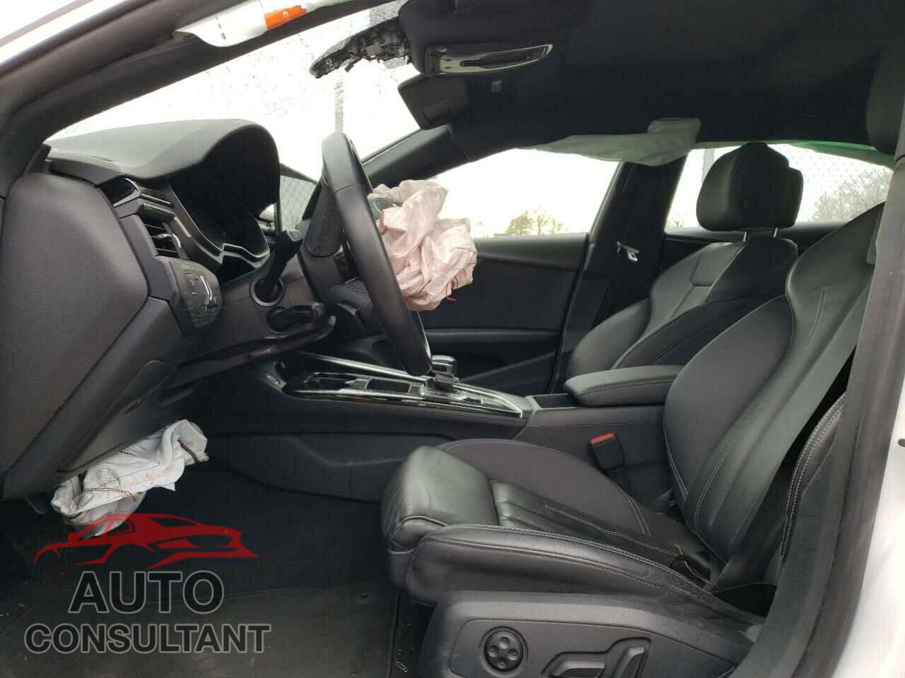 AUDI A5 2021 - WAUDACF57MA018849