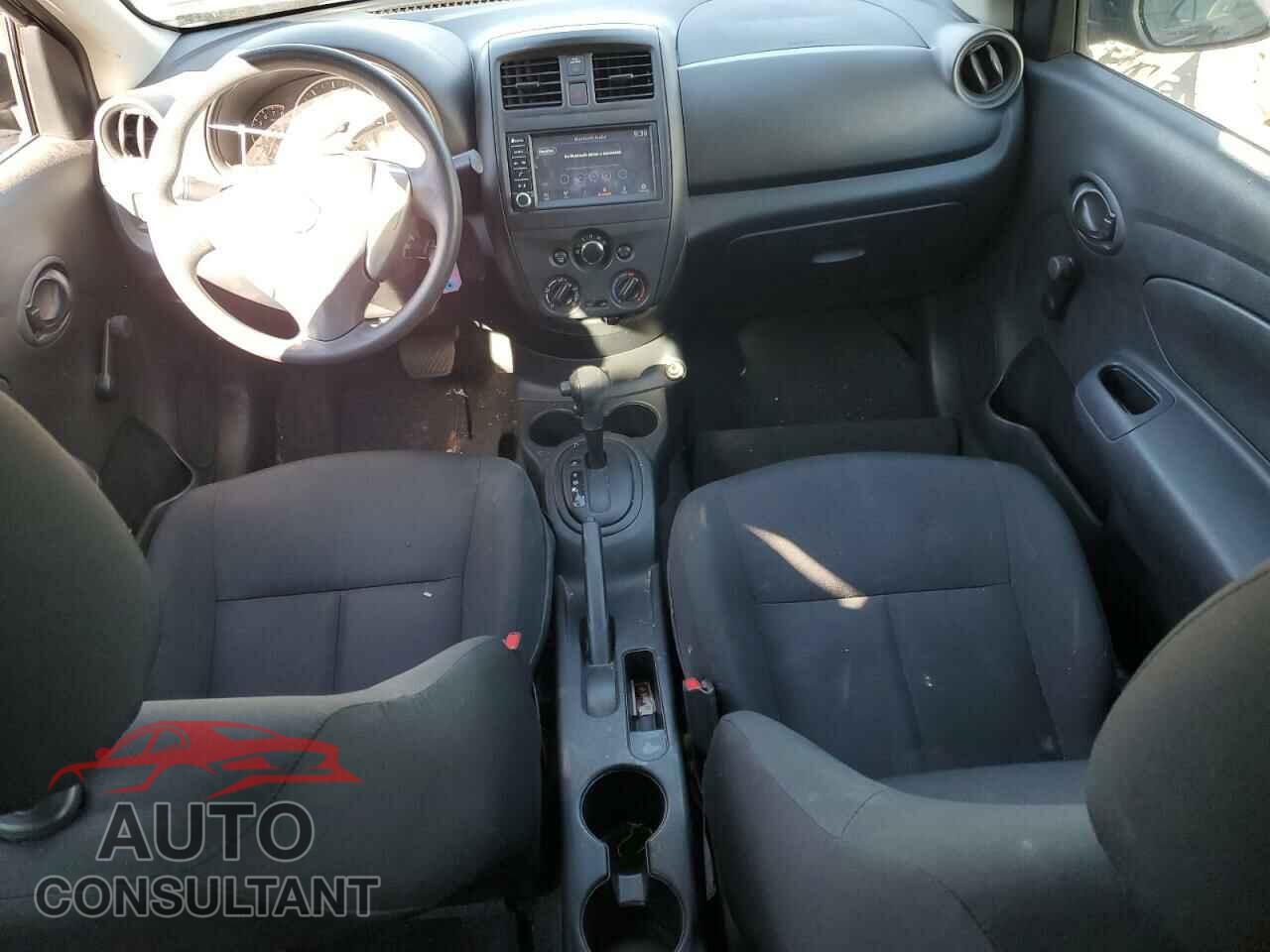 NISSAN VERSA 2019 - 3N1CN7AP3KL876654