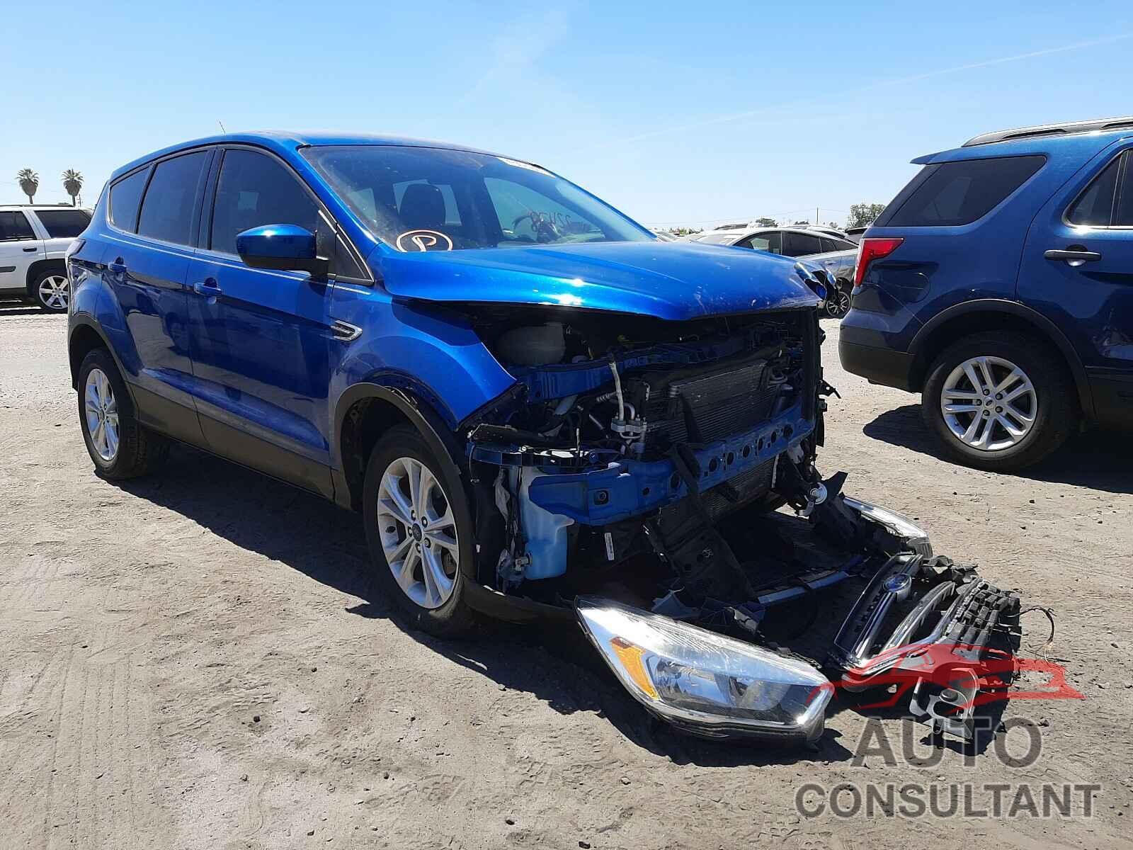FORD ESCAPE 2017 - 1FMCU0GDXHUD12336