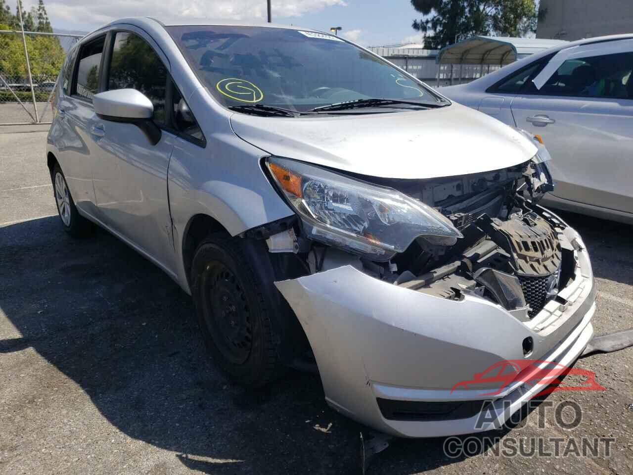 NISSAN VERSA 2018 - 3N1CE2CP1JL364454