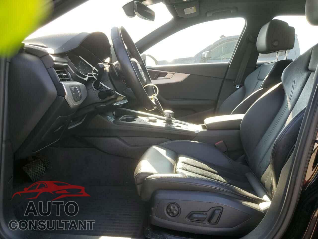 AUDI A4 2019 - WAUDNAF49KA064082