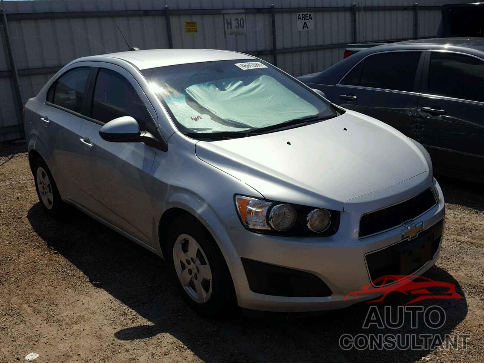 CHEVROLET SONIC 2015 - 1G1JA5SH2F4148503