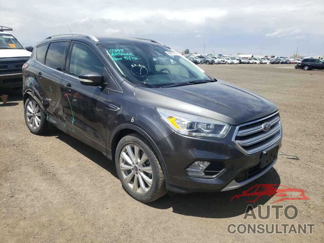 FORD ESCAPE 2017 - 1FMCU9J9XHUA64355