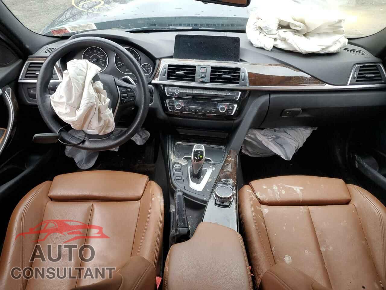 BMW 3 SERIES 2016 - WBA8E3G50GNU00819