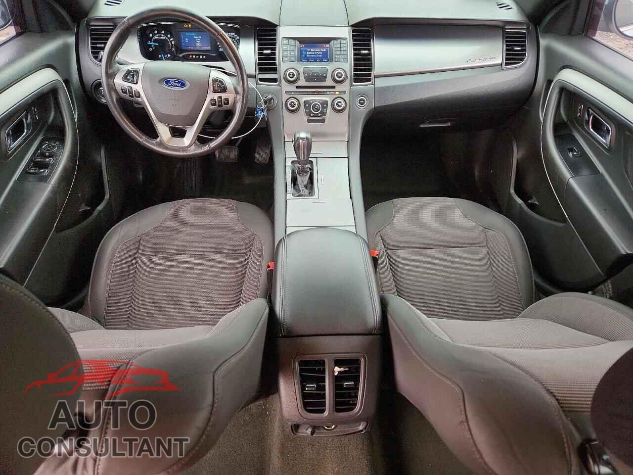 FORD TAURUS 2015 - 1FAHP2E82FG105332