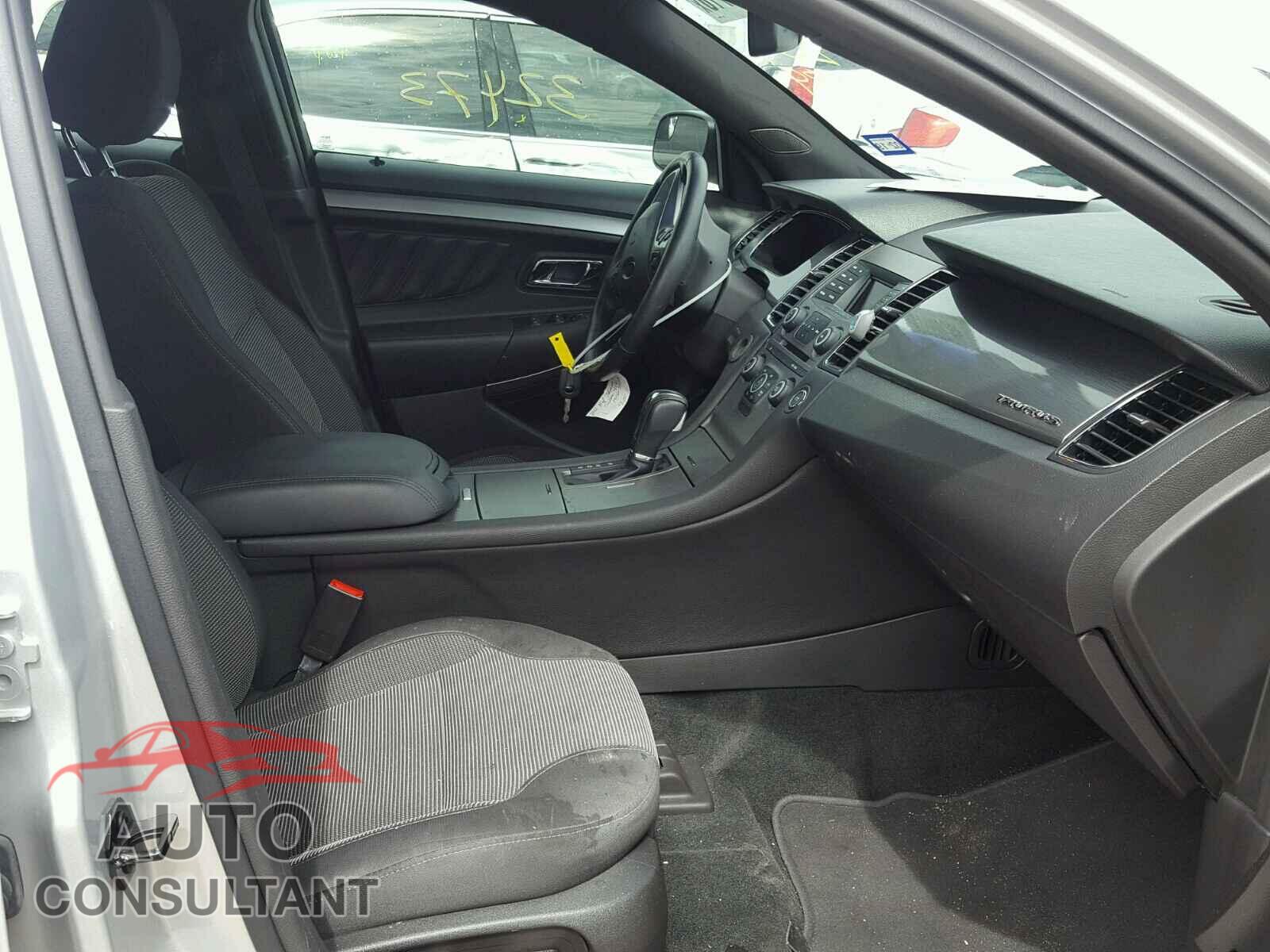 FORD TAURUS 2015 - 1FAHP2E82FG209089