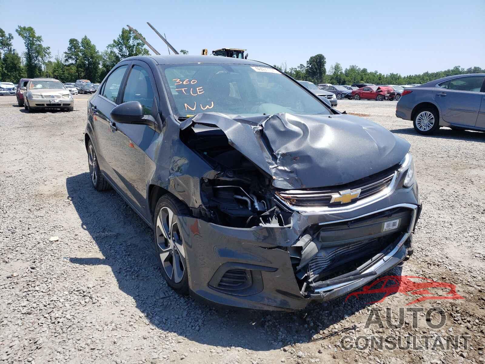 CHEVROLET SONIC 2017 - 1G1JF5SB1H4115718