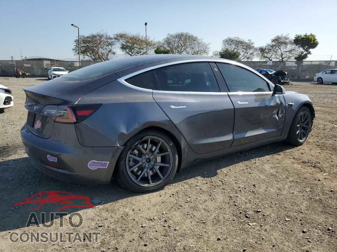 TESLA MODEL 3 2019 - 5YJ3E1EA6KF325682