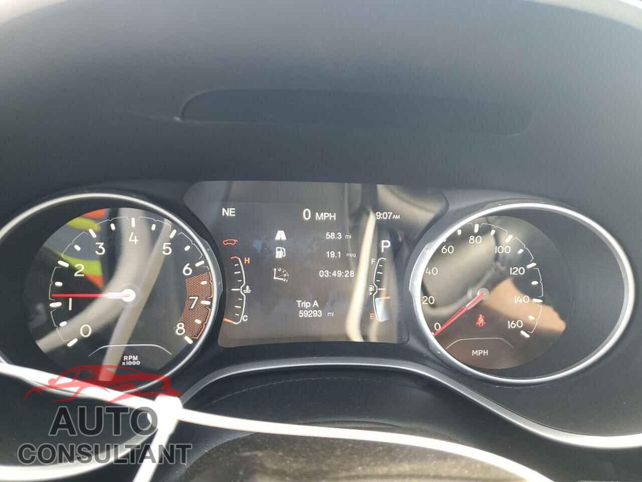 JEEP COMPASS 2018 - 3C4NJDCB5JT258798
