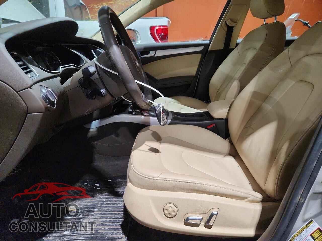 AUDI A4 2013 - WAUFFCFL5DN030130