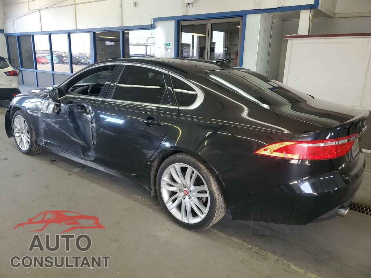 JAGUAR XF 2017 - SAJBE4BV6HCY34358