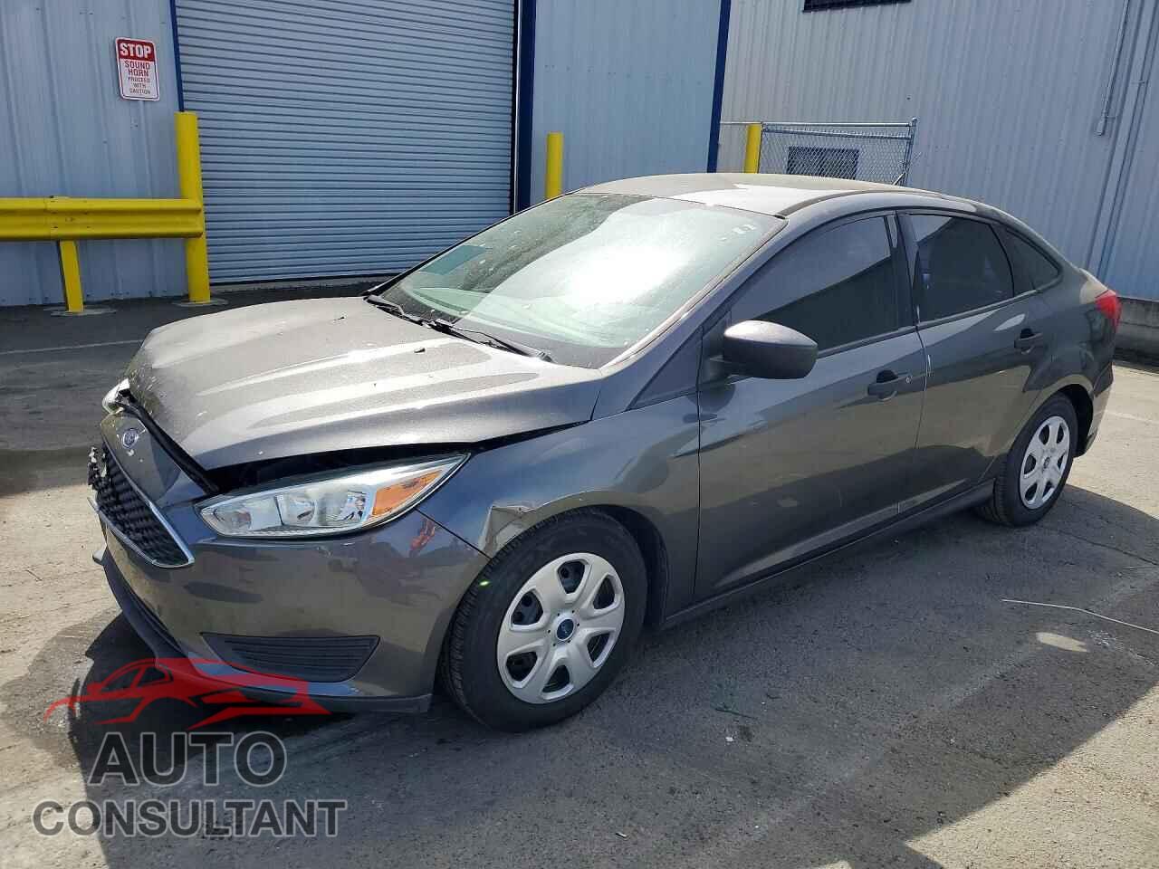 FORD FOCUS 2015 - 1FADP3E28FL248969
