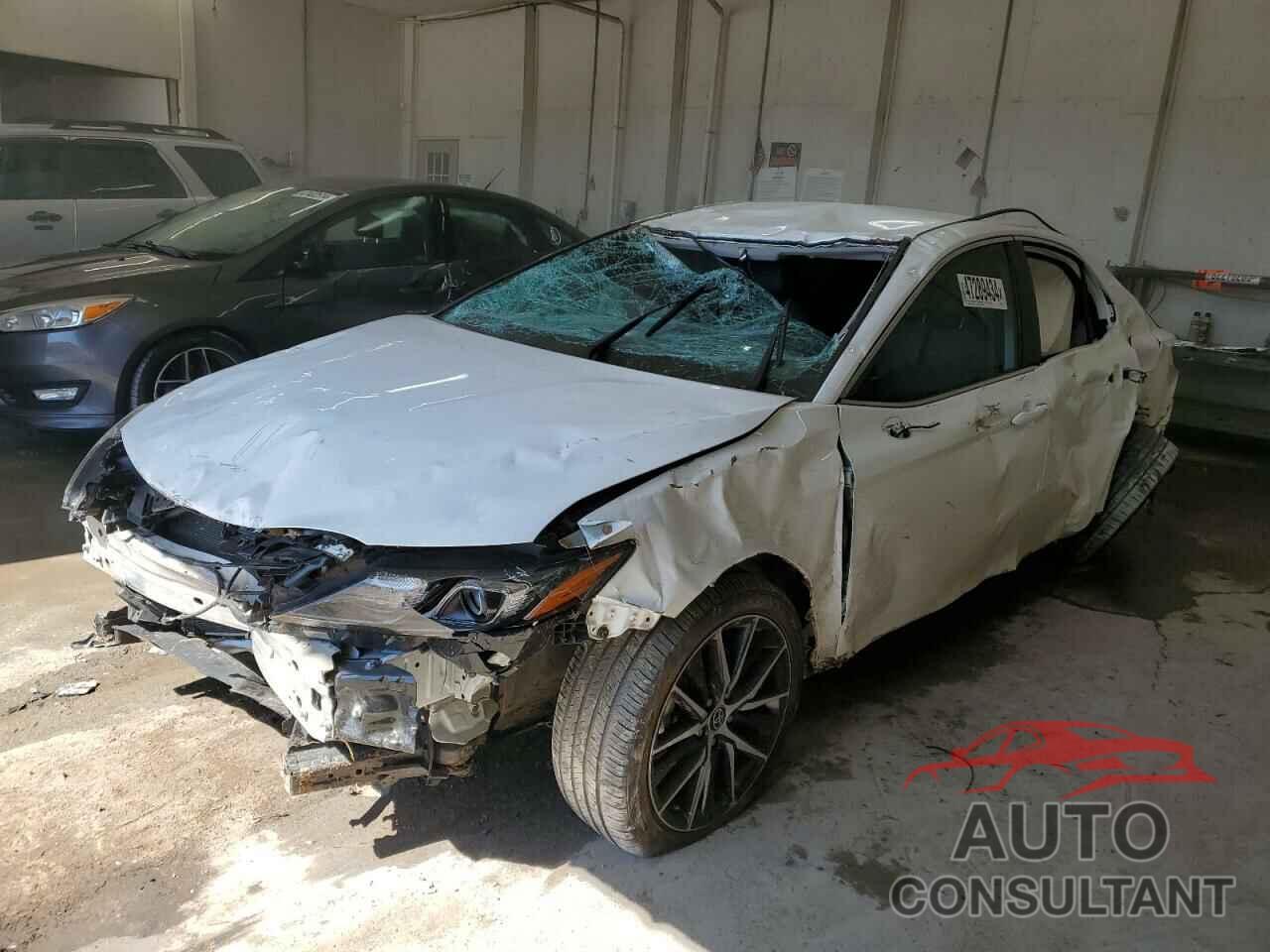 TOYOTA CAMRY 2021 - 4T1G11AK0MU466202