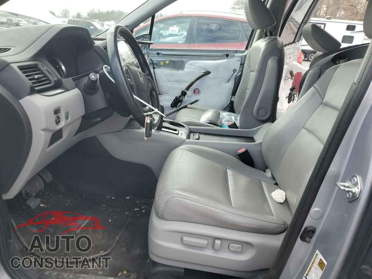 HONDA PILOT 2016 - 5FNYF6H50GB028154