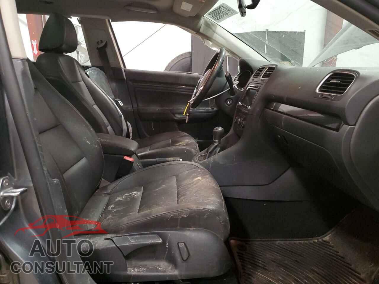 VOLKSWAGEN JETTA 2014 - 3VWML7AJ6EM628686