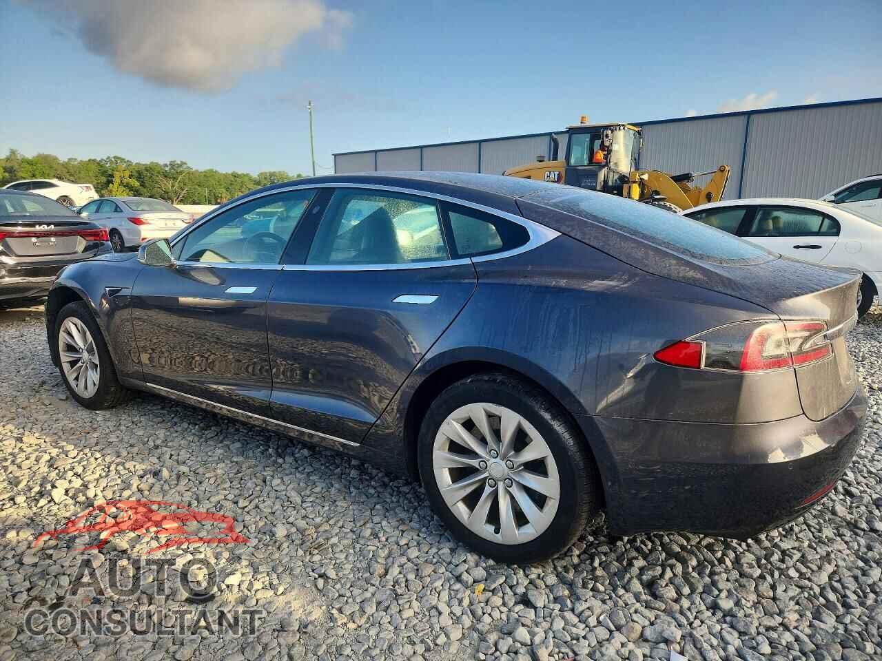 TESLA MODEL S 2020 - 5YJSA1E22LF352248