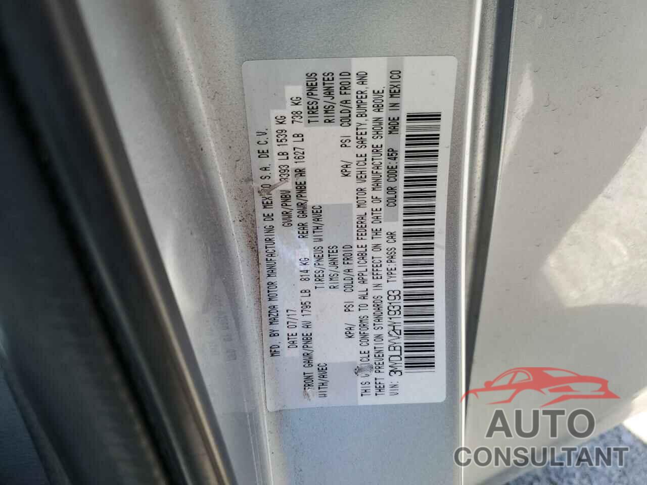 TOYOTA YARIS 2017 - 3MYDLBYV2HY193193