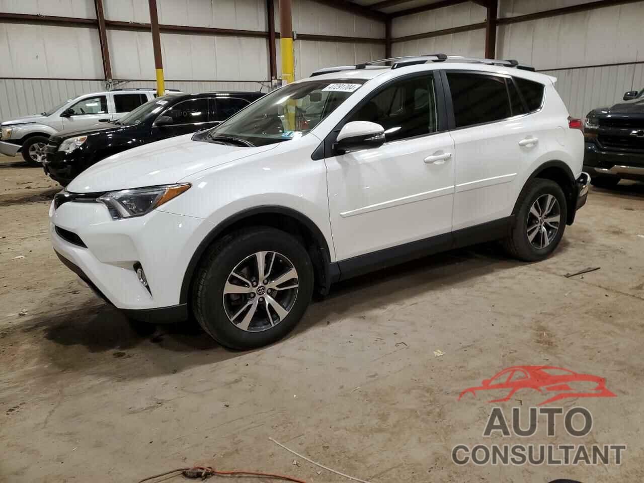 TOYOTA RAV4 2018 - JTMRFREV2JD237694