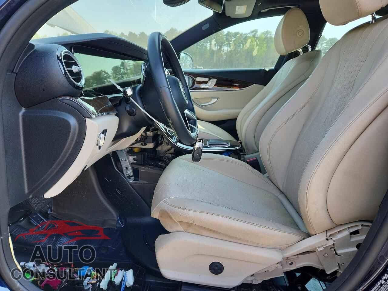 MERCEDES-BENZ E-CLASS 2021 - W1KZF8DB7MA919029