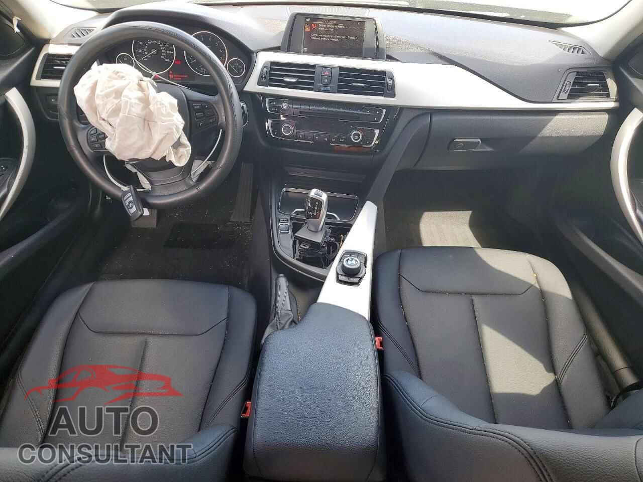BMW 3 SERIES 2016 - WBA8E1G59GNU11483