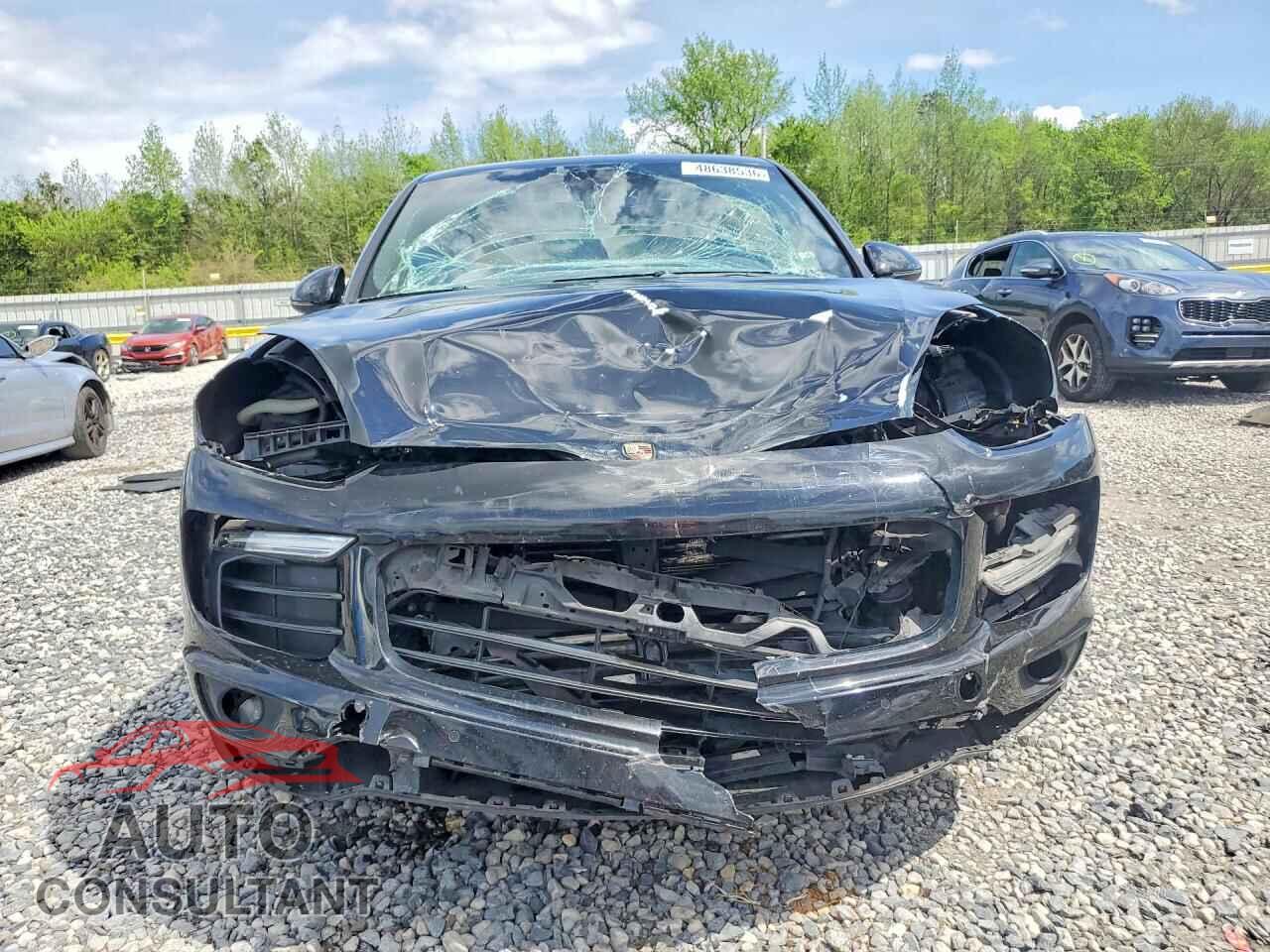 PORSCHE CAYENNE 2018 - WP1AA2A23JKA06523