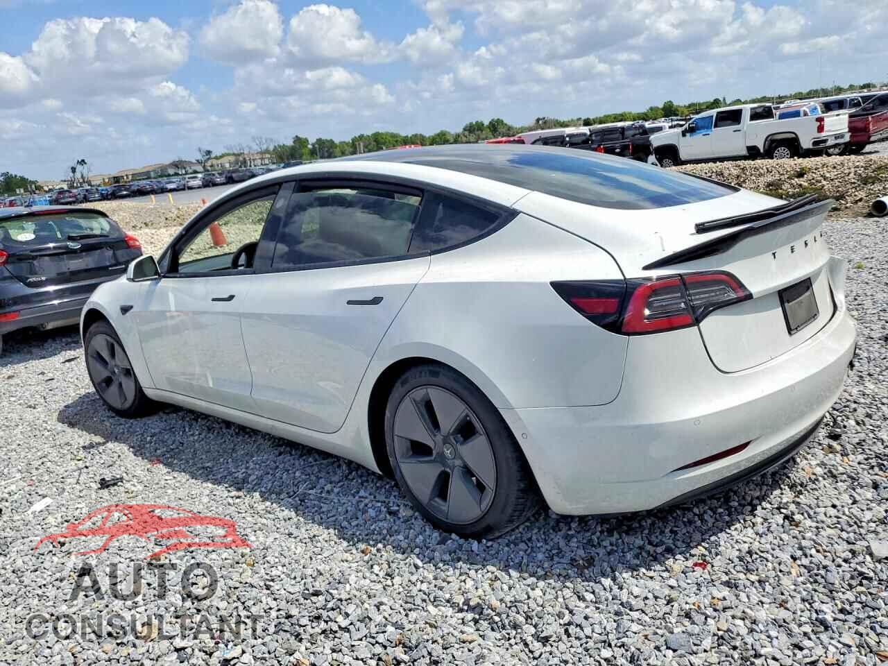 TESLA MODEL 3 2021 - 5YJ3E1EA2MF851472