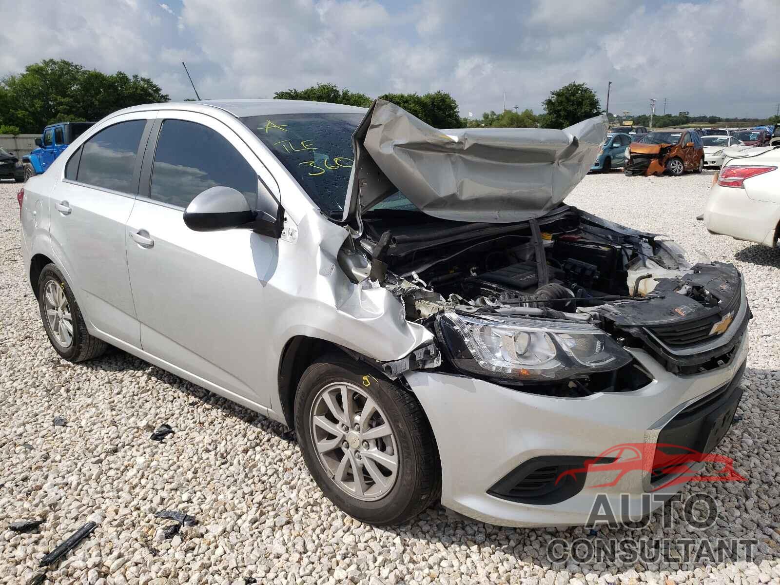 CHEVROLET SONIC 2019 - 1G1JD5SB7K4148235