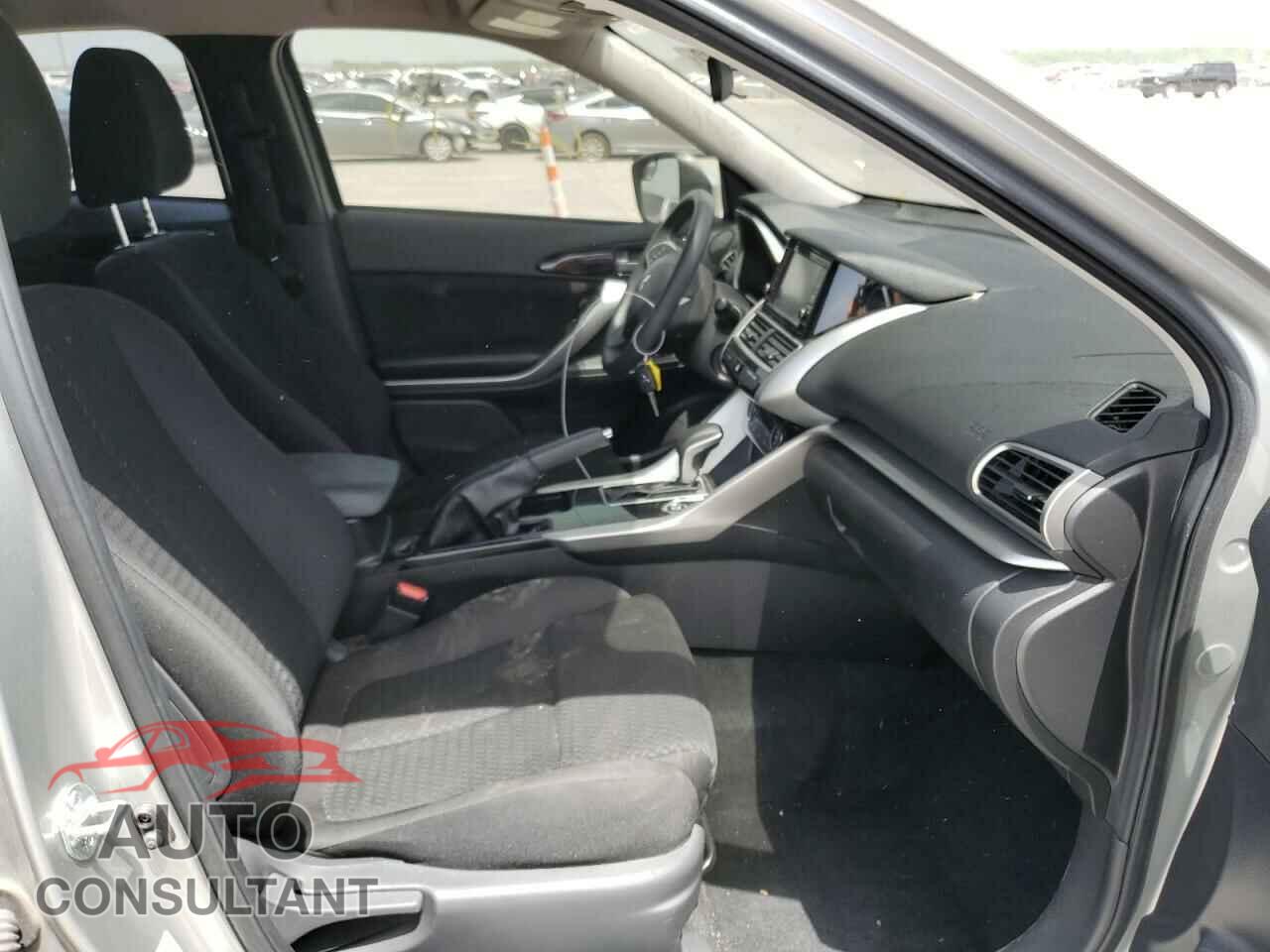 MITSUBISHI ECLIPSE 2019 - JA4AT3AA5KZ033329