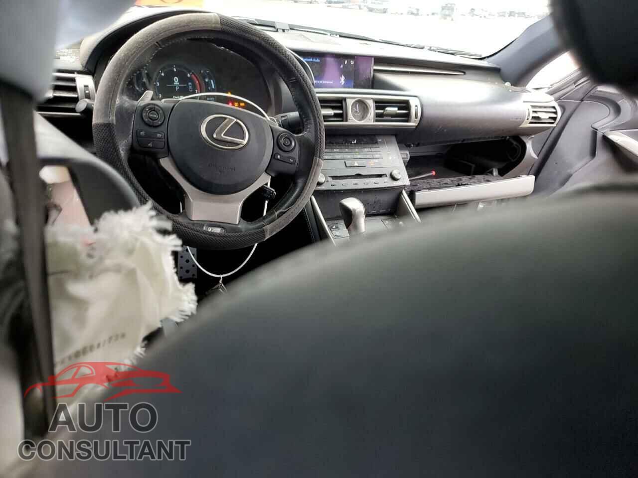 LEXUS IS 2016 - JTHBA1D21G5032040