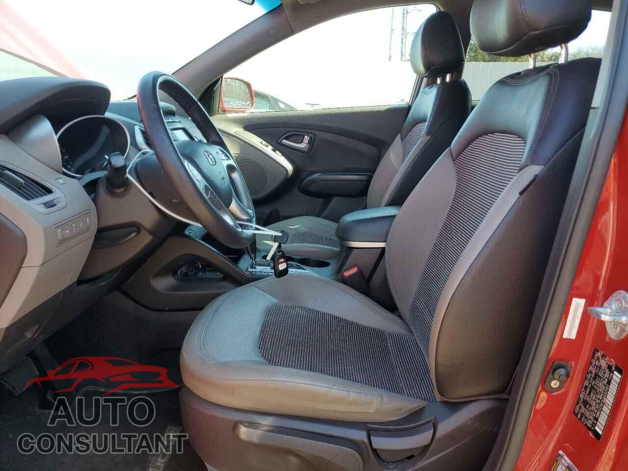 HYUNDAI TUCSON 2012 - KM8JUCAC3CU492003