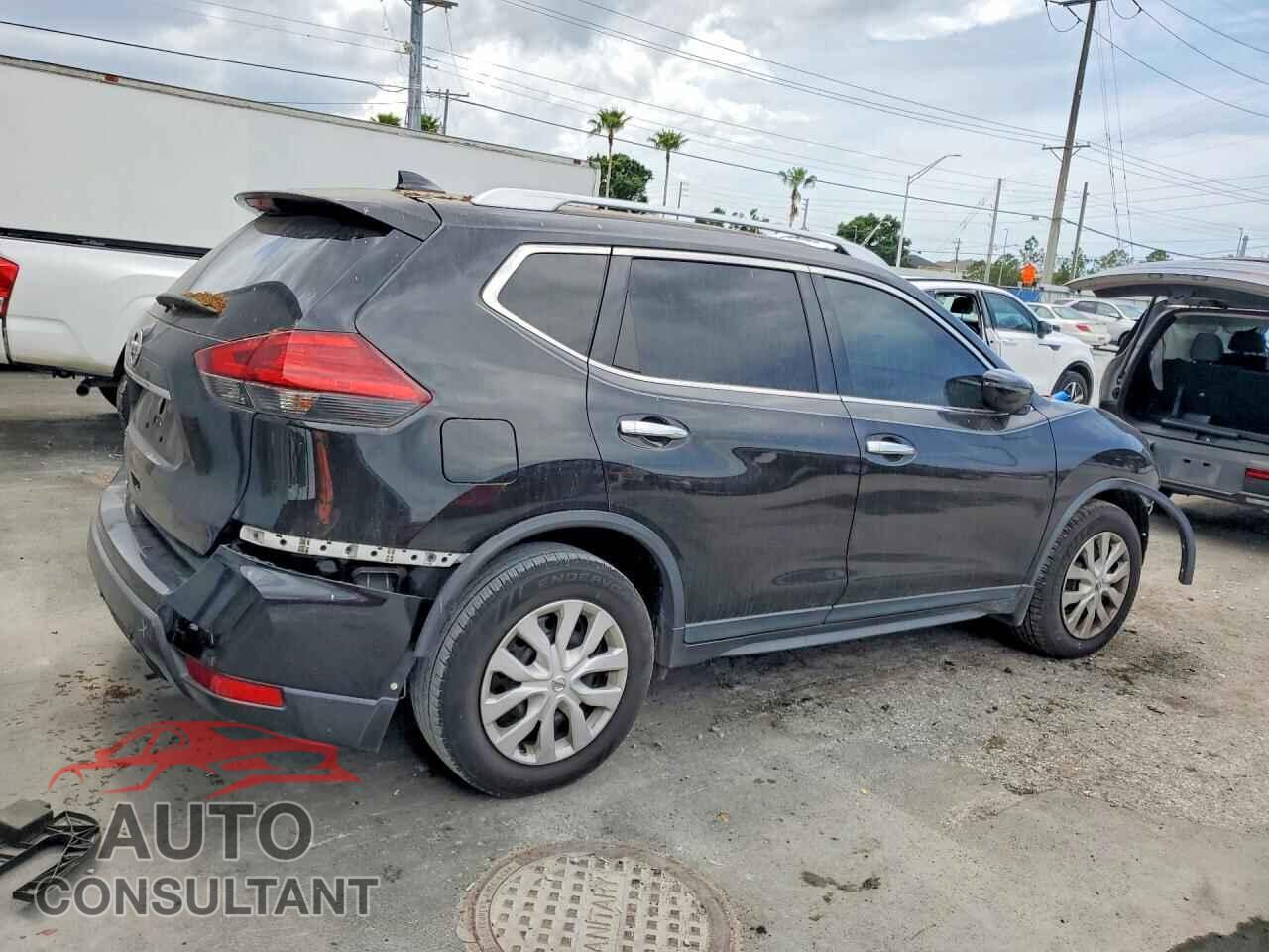 NISSAN ROGUE 2017 - KNMAT2MT4HP511502