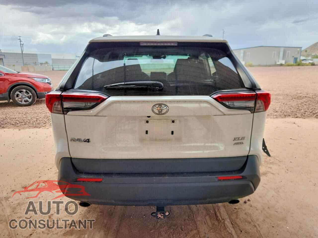 TOYOTA RAV4 2019 - JTMP1RFV2KD036559