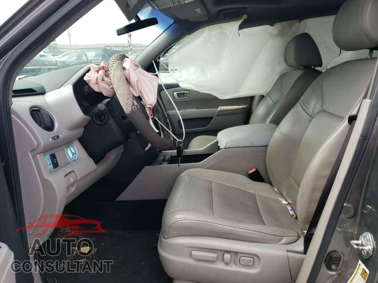 HONDA PILOT 2011 - 5FNYF3H56BB028697