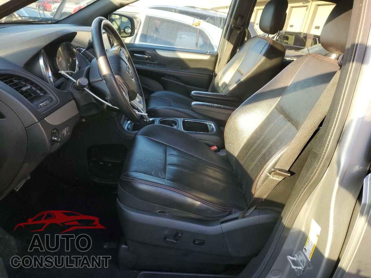 DODGE CARAVAN 2018 - 2C4RDGEG0JR325703