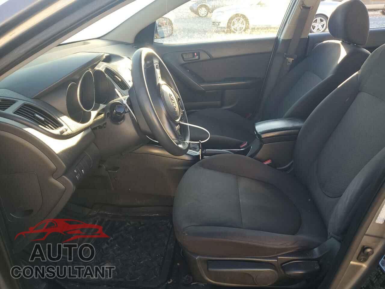 KIA FORTE 2011 - KNAFU5A21B5408778